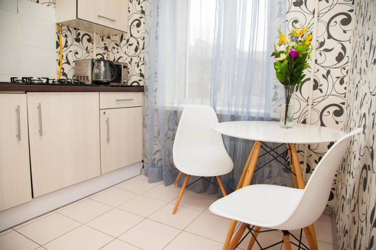 Semi Luxury Apt On Yatsenka 8 Near Intourist Hotel Zaporizhia Buitenkant foto